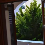Floralia Πανσιόν Καρτεράδος