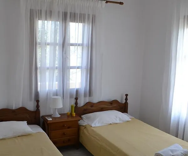 Floralia 3* Karterados (Santorini)