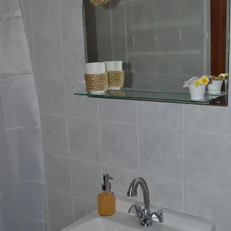 Floralia Karterados (Santorini)