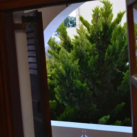 Floralia Pensionat Karterados (Santorini)